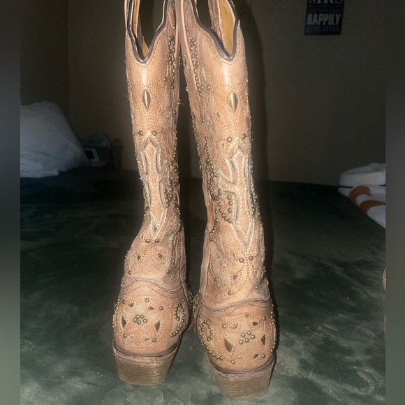 Western Boots - Picture 5 of 9